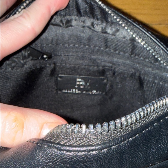 Rebecca Minkoff Elegant Black Quilted Crossbody Bag - Picture 2 of 3